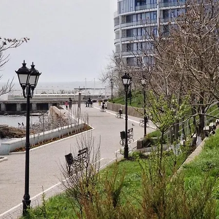 Новая Уютная Квартира У Моря С Террасой В Жк Миконос *